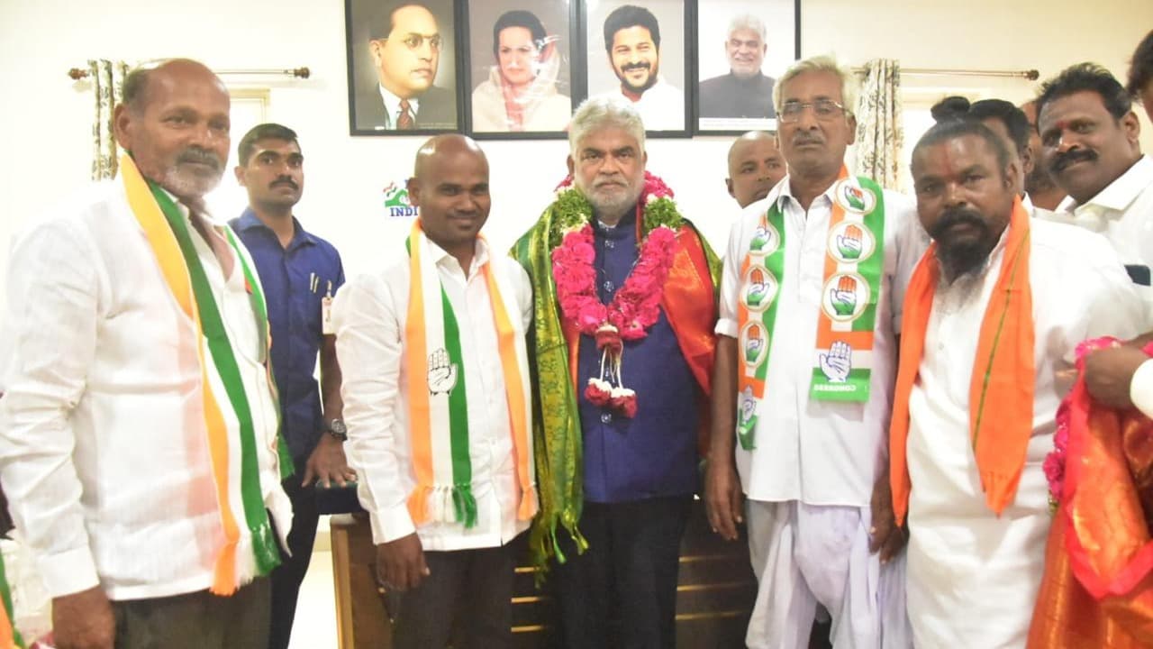 కాంగ్రెస్‌లో చేరిన బీఆర్‌ఎస్ నేతలు, కార్యకర్తలు