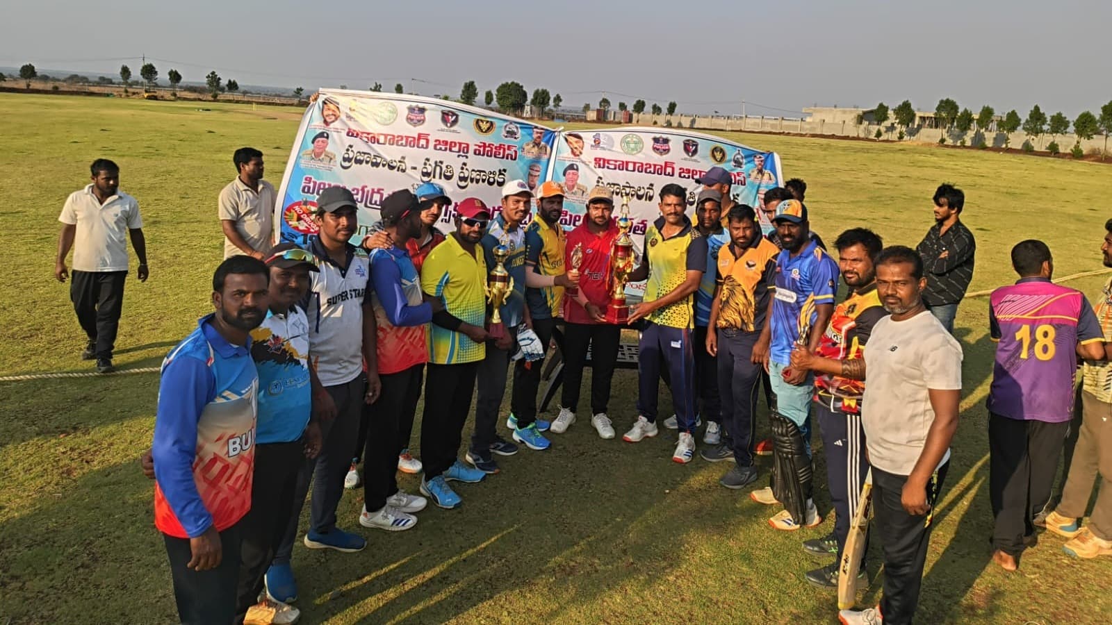 యువత మాదకద్రవ్యాలకు దూరంగా ఉండాలి: సీఐ రఘుకుమార్