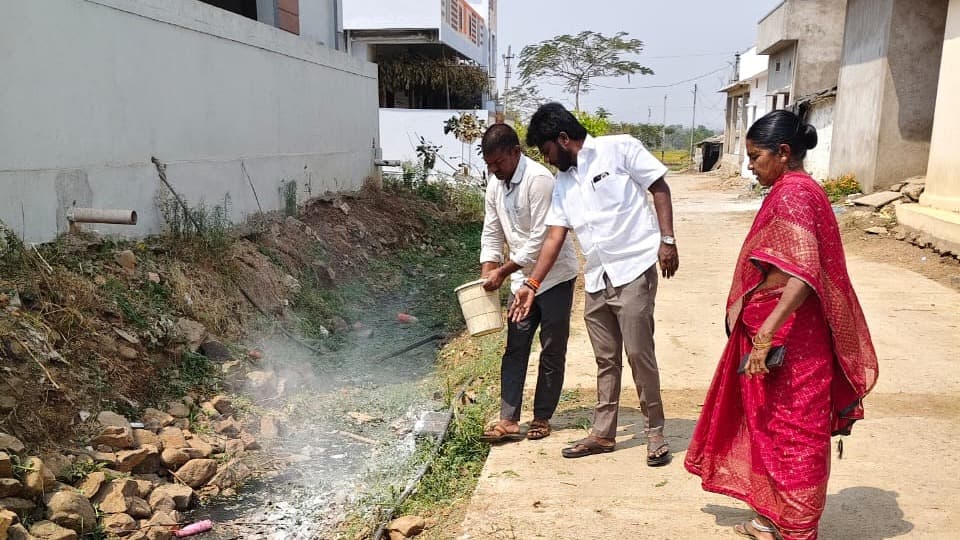 కామారెడ్డి గూడ గ్రామంలో శుభ్రత కార్యక్రమం