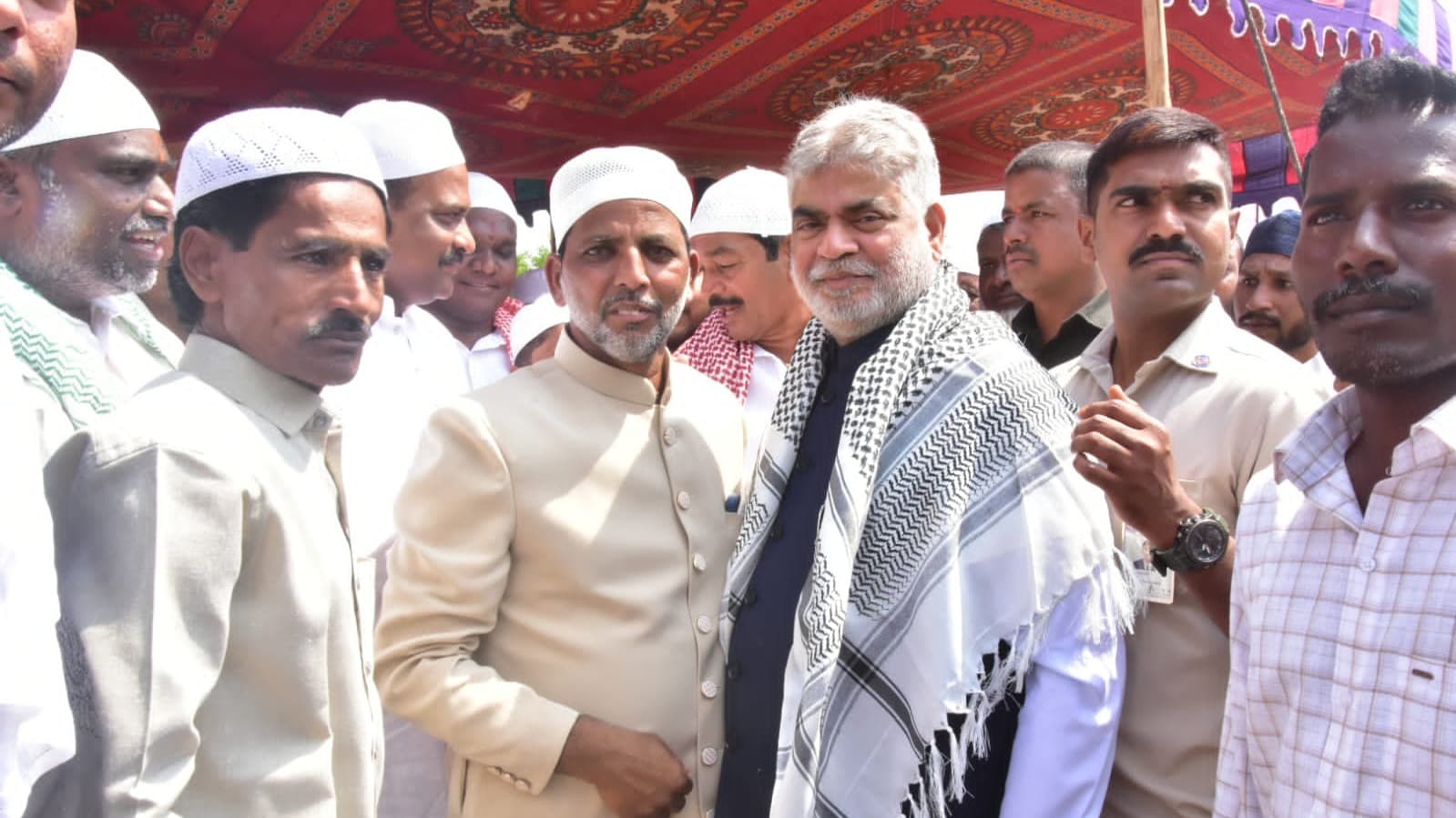 ఘనంగా రంజాన్ వేడుకలు.....పాల్గొన్న స్పీకర్ 