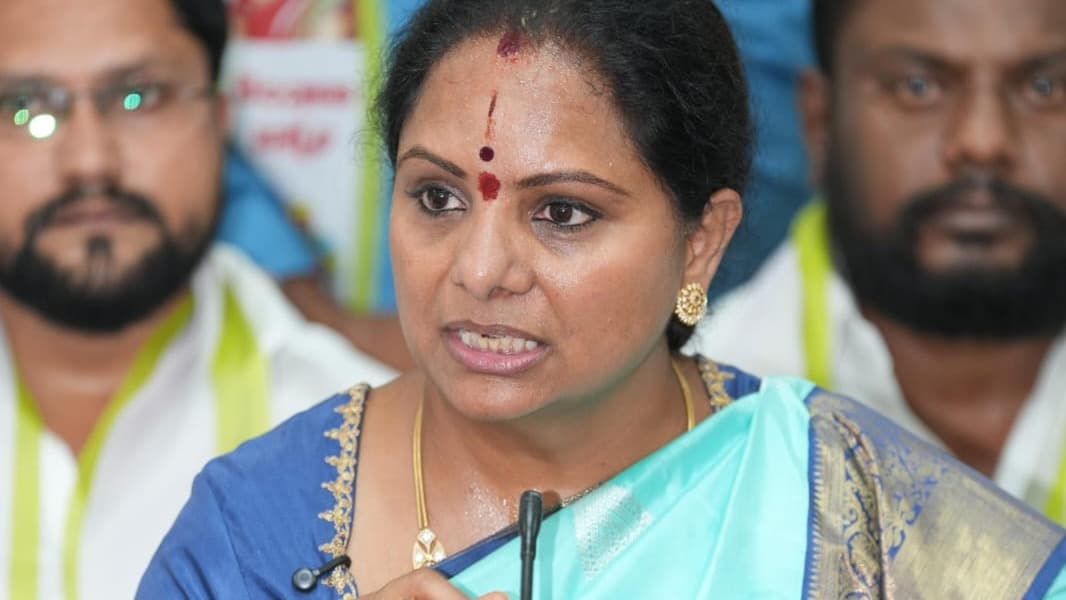 ఏప్రిల్ 25న కొత్త రాజకీయ పార్టీ ప్రకటిస్తా: కల్వకుంట్ల కవిత